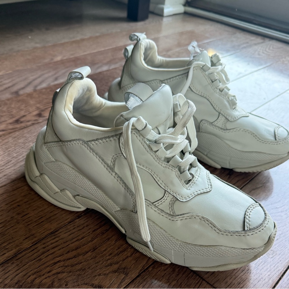 Jeffrey Campbell White Chunky Sneaker - Picture 3 of 8